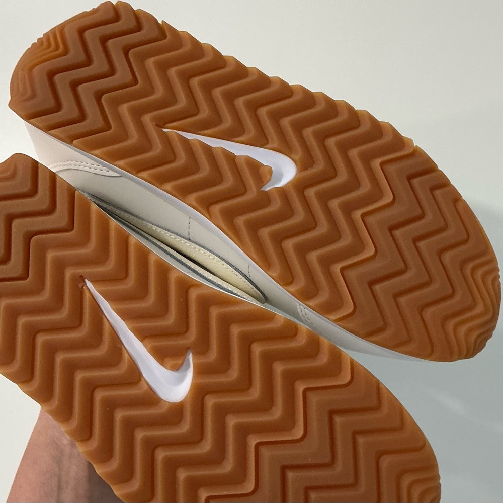 NWB Nike Pacific Sneakers Sz 7.5 - Picture 11 of 16